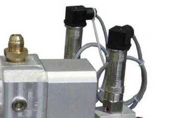 (5) Pressure sensor (5) Pressure sensor