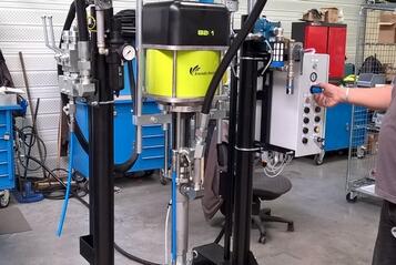 (1) Chop Check piston pump (1) Chop Check piston pump