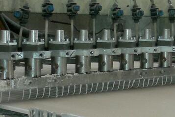 (5) Automatic extrusion gun (5) Automatic extrusion gun