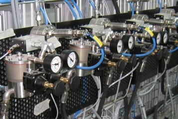 (4) Dosing unit (4) Dosing unit