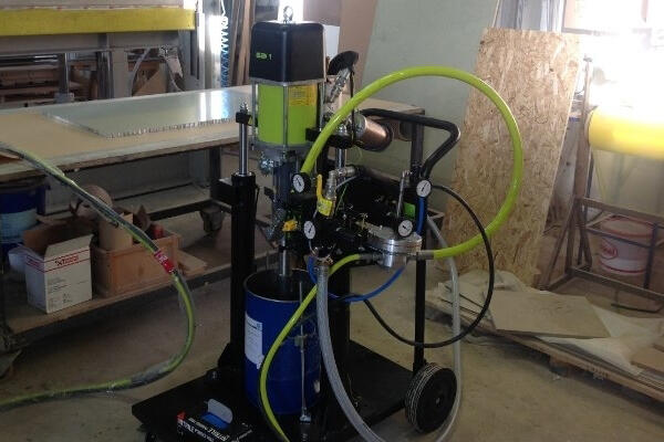 Chop check extrusion pump on trolley Chop check extrusion pump on trolley