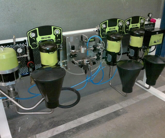 Cyclomi Mmicro dosing machine and pumps on support Cyclomi Mmicro dosing machine and pumps on support